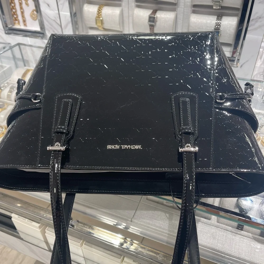 MICHAEL KORS Voyager Large Patent Logo Debossed EW Shoulder Tote Bag Black  NWT